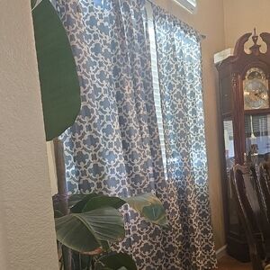 Threshold Farrah 4 Panels Blue and White Curtains 54x84 Perfect Condition